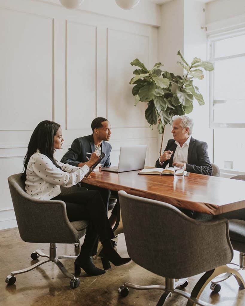 business-team-meeting-NX8KXZC.jpg